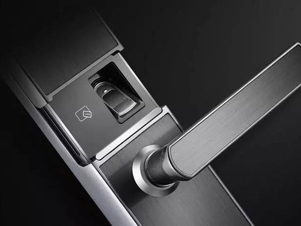 仲巴24小时上门开锁公司